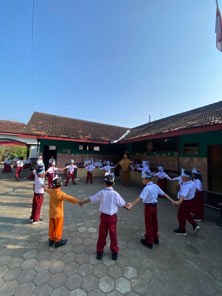 MPLS hari pertama kelas I SD Negeri 1 Tempursari